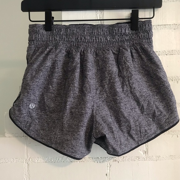 Lululemon Choose A Side Short - Picture 8 of 11
